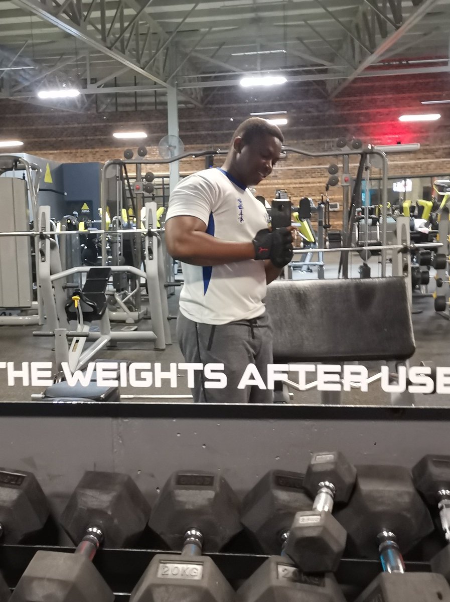 TimMoema's tweet image. 😢