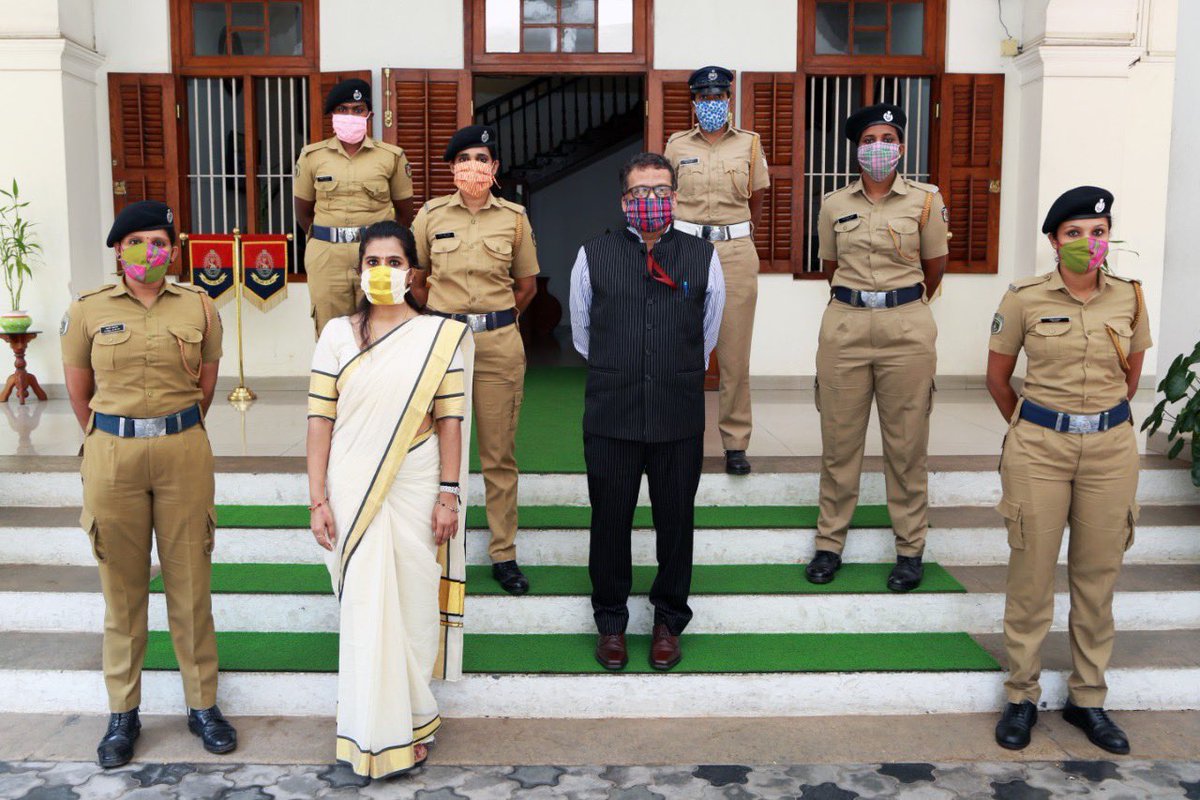 ShashiTharoor's tweet photo. Wonderful #baskinthemask campaign for #KeralaPolice, inspired by our textile traditions &amp;led by MaithriSrikant of ⁦@Vedhika4u⁩, incl a star zardosi mask for the PoliceChief!Great initiative to support our skilled workers &amp; handblock printers in distress. #StaySafeInstyle https://t.co/YrklffABJT