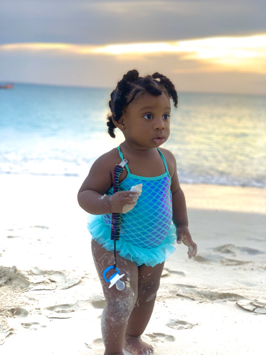 TCIMOSTWANTED's tweet image. Anything better than this #IssaSetup 💕👑