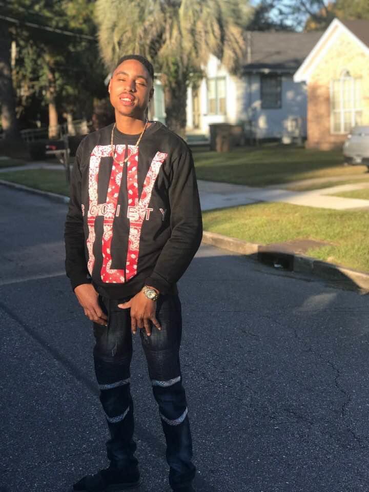 MattazikMuzik's tweet photo. #LLMeechie I wish we can go back to Texas Street and play one more time man .... miss ya g ππ½ https://t.co/8iepbpNSia
