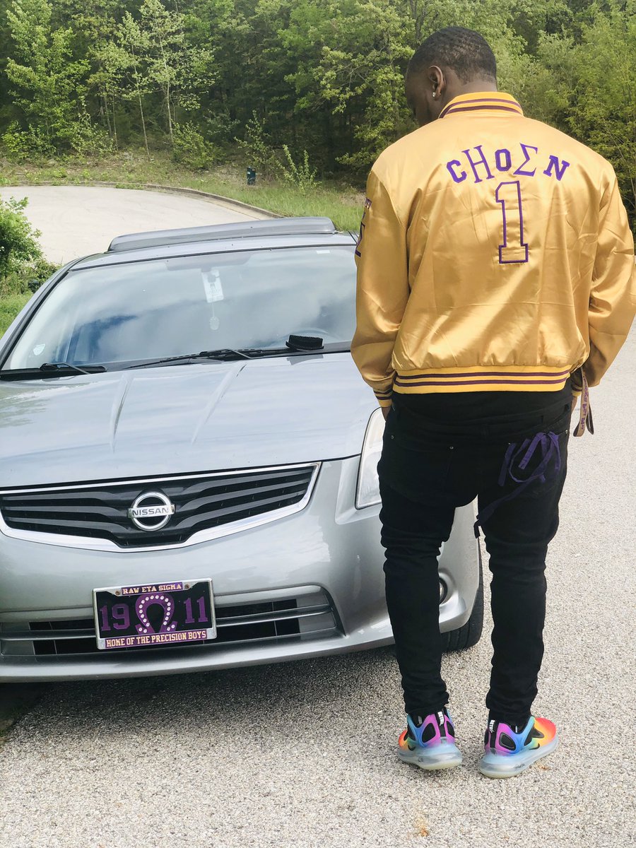 maparks22_'s tweet photo. 🗣I ain’t never worried bout what they say that they gone do to me 🙅🏾♂️ I just put in overtime ⏰ I’m doing numbers like it’s 2 of me🐶🐶 #CharterDay #LongLiveEtaSig #84Years #MotherPearl #8thD #MightyRaw https://t.co/jC7zWYE7OF