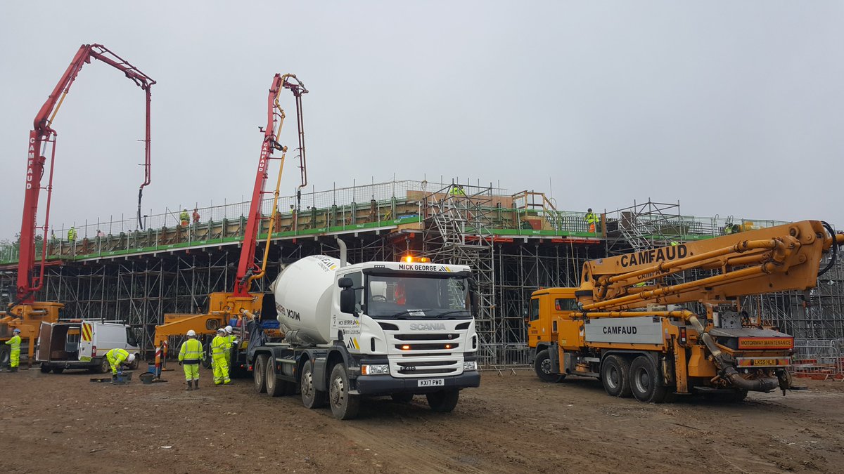 The deck was divided into 6 section for concrete pours, each section volume varying 250-600m3 - each pour used two concrete pumps + 1 standby, and was supplied from 4 concrete plants at Ellington, St Ives, Wood Green, & Cambridge 23/