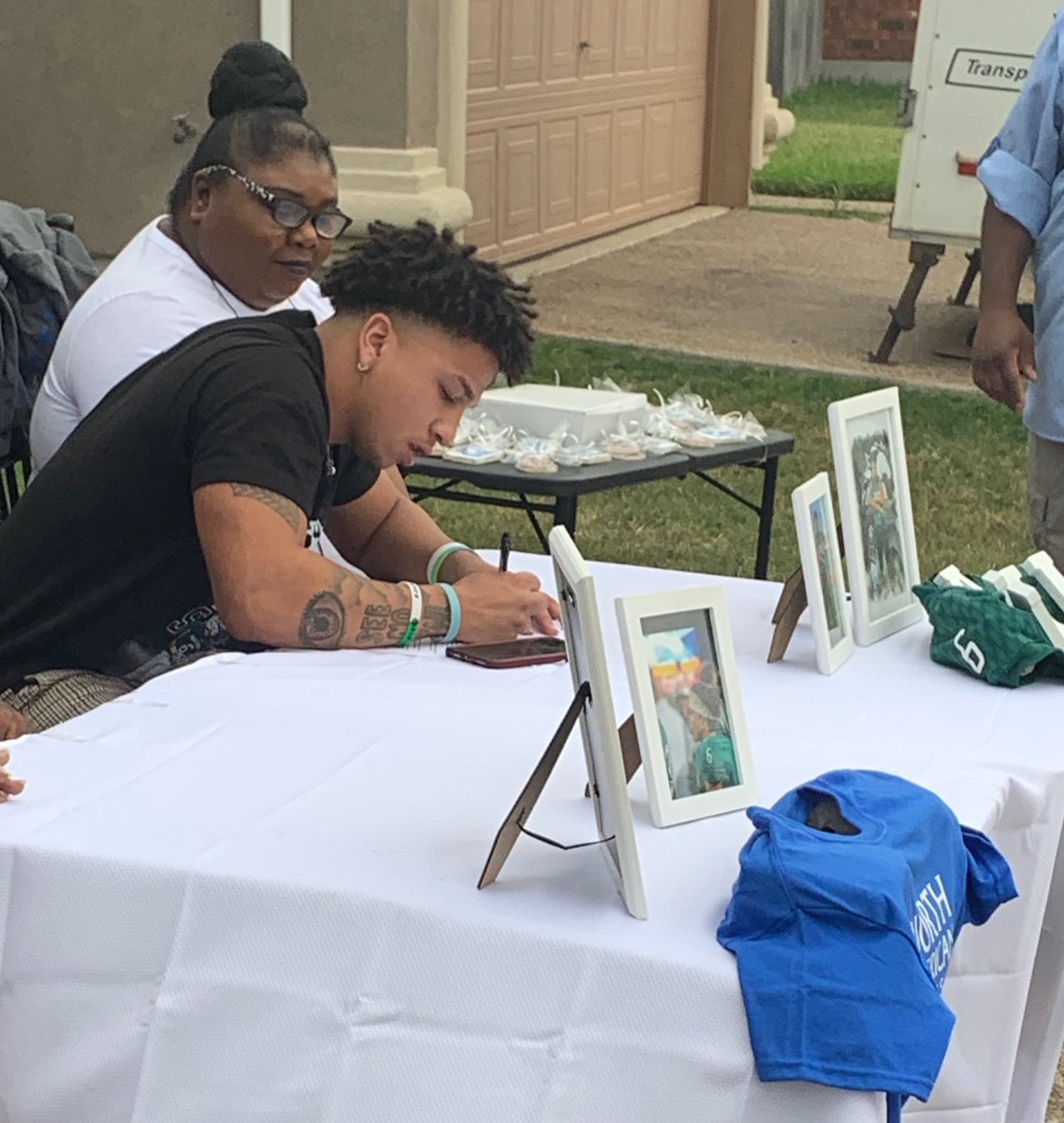 coachmayberry64's tweet photo. Congrats to King High School’s #6 Nathaniel Guy on signing with the NAU Stallions. 
We are so proud of you! 
@CCISD @CoachSmith_A61 @r0hernandez @aprilmayberry8 @mustang4025 @CallerSports @KRIS6sports @ChrisThomasson7 https://t.co/9VsP33o5fJ