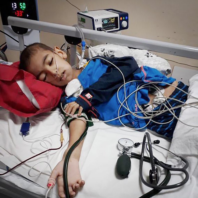 Ahmet flew to paradise 😢
Erdogan regime took silent revenge of a man on his son &amp; killed an innocent child by negligence. Ahmet's body could not resist anymore to cancer. He died longing his father, calling out "Dad!"
#AhmetAtaç