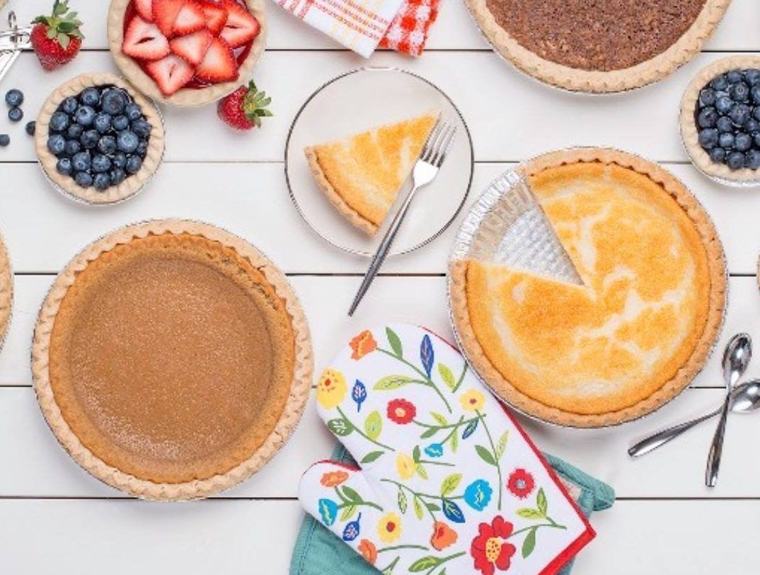VisitIndiana's tweet photo. Sugar Cream Pie Recipe: Try Your Hand At Baking This Hoosier Classic During #nttw20

Read More: https://t.co/JPl8ObJLgO

#visitindiana #pie #food #SpiritOfTravel #INThisTogether @IndianaFoodways @WicksPies @bluebirdmotown @USTravel https://t.co/Hon7kbzTSW