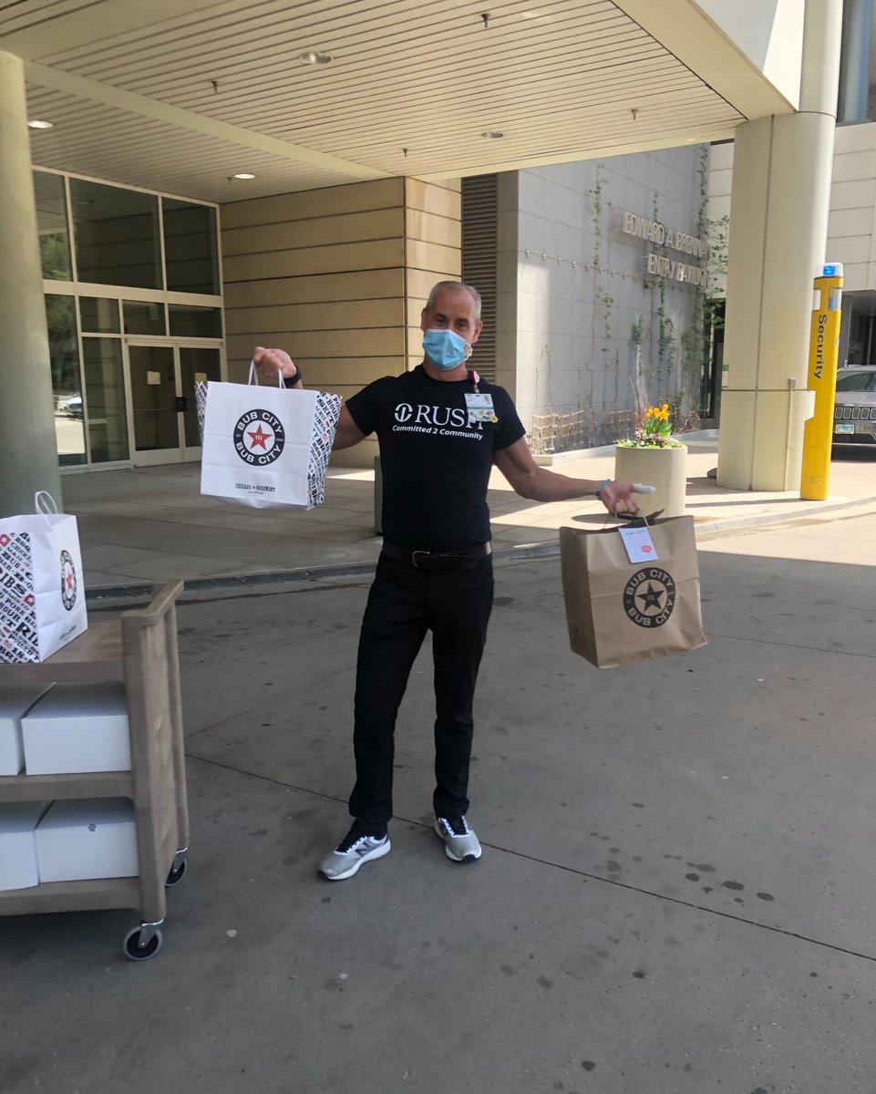 We ❤️ our healthcare workers! Shout out to Rush for their dedication and hard work. Thank you to Constellation Brands for sponsoring their lunch today!