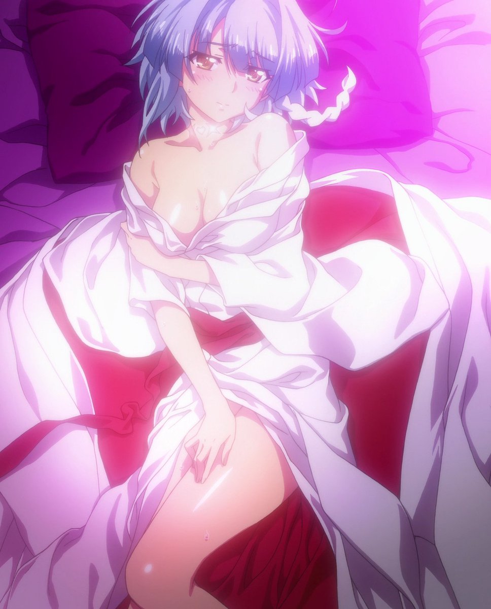 Red pill = Mio Naruse 
               Or 
Blue pill = Yuki Nonaka

(Anime Source)
* Testament of sister new devil *