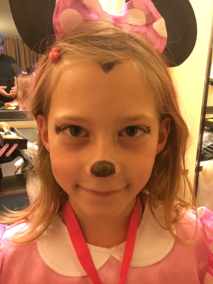 OnceWheat's tweet photo. Waiting till we can return like... @WaltDisneyWorld #minniemouse #WDW #travelbloggers https://t.co/vAMs1eDxE5