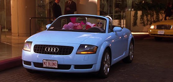 AutosyMas's tweet image. En 2003, un #AudiTTRoadster hizo su presentación en la película #LegalmenteRubia2. #Audi desarrolló un color Azul Candy específicamente para este auto, el cual posteriormente estuvo disponible para los clientes que quisieran ordenarlo. @AudideMexico 
#QuedateEnCasa