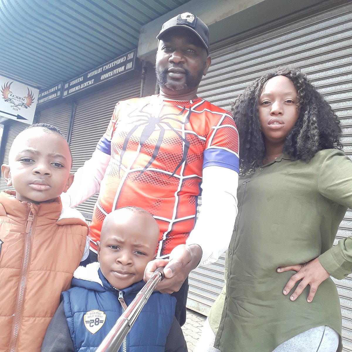 kasoziMo's tweet photo. It's nice to know you guys. 
Happy birthday Ray. https://t.co/N1TtPAfYxZ
