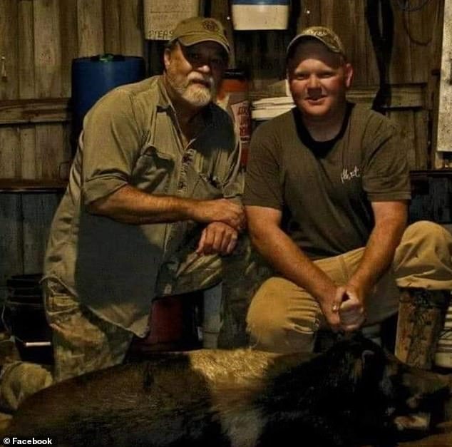 WiseSkillfulOne's tweet image. #BlackTwitter Georgia Governor with one of the killers of Ahmaud Arbery. 🤔 Let it marinate...