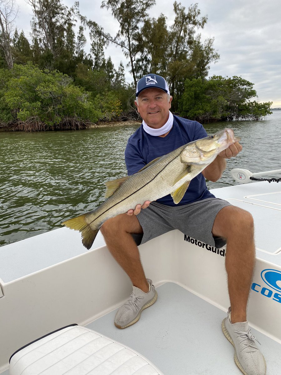 DukePGA's tweet photo. What a great day out on the water with a good friend @FishVeroBeach A lot of laughs and a lot of catching fish and maybe a lesson in golf or two out on the boat, LOL. #staysafe #openingbackup @TommyBahama https://t.co/9F1PKfsu6w