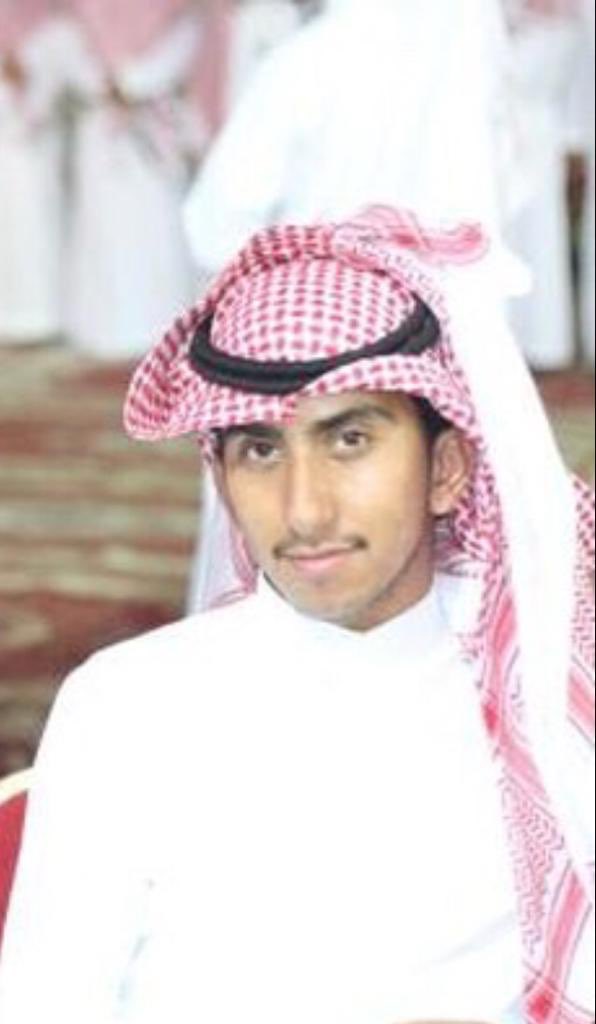 BZweilim's tweet photo. تبارك قبيلة بني ظويلم لإبنها الشاب 
رامي محمد حامد السلق الظويلمي 
تخرجه من جامعة ام ��لقرى تخصص لغة عربية
الف مبروك والى المراتب العلا https://t.co/CzjC5fSOQM