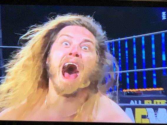 jessithebuckeye's tweet photo. This was an legendary #AEWDynamite for me solely based on the god-tier memes we were able to get tonight. #AEWonTNT https://t.co/Uti4lA0Lbz
