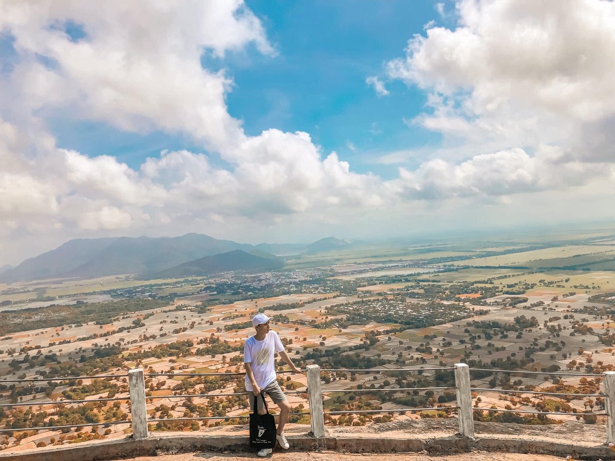 dlgiadinh's tweet photo. An Giang - Miền đất hứa 🥰
Hứa bạn với cảnh đẹp, chất ngất ngây con gà tây 🐥
Với những món ăn đặc sản vô cùng tuyệt vờiii
Hãy liên hệ ngay với Gia Đình Tour bạn nhe ♥️
#Dulichgiadinh #Giadinhtour #Familytour 
Nguồn ảnh: Thiện Pháp https://t.co/m9wODIWsPo