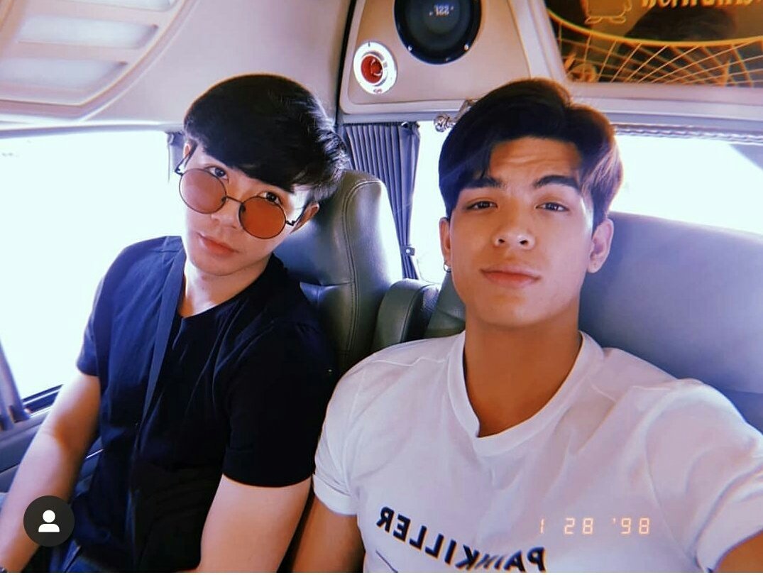 Asyasetso's tweet photo. I love this, I love them, I ship them😌
#JossZee or #ZeeJoss 
Either way I ship 😏 https://t.co/Sw8zBkFalD