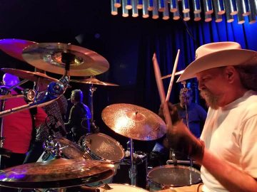 MarcFrank's tweet photo. Great Band, Great Drummer. https://t.co/uKGNQf1ntj