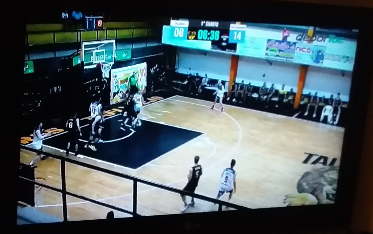 juanjovillalva's tweet photo. Disfrutando de la repetición de #Talleres y #TucumánBásquet en @deportuctv con la producción de @RMilenium por el 155 de Providers y el 23 de Tafí Viejo Cable Color.
Una transmisión integral realizada por un grupo de alumnas de #PeriodismoDeportivo #Historia #Presente #Hacemos https://t.co/dXC7JExaQu