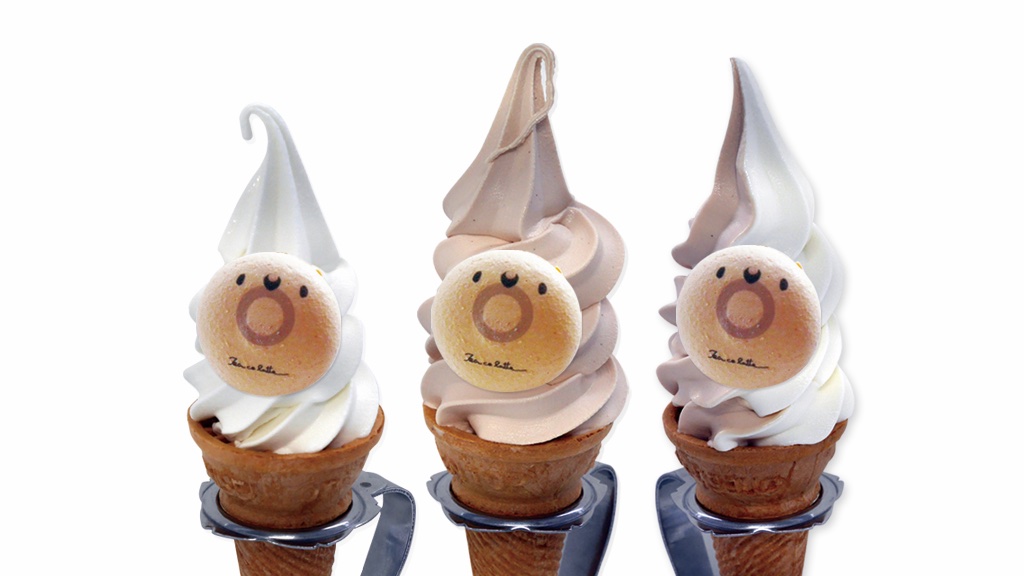 ＼「 #餃子フェス」ファミリー💛応援プロジェクト／
🍭ティコラッテ（大阪・寝屋川）
🍦ROYALミルクティーソフト
北海道十勝産100％乳にスリランカ産の上質なBOP茶🍂
 紅茶の風味豊かな味わいとミルクのなめらかな口どけ😍トッピングにキュートな「クチノワグマカロン」を💫
👉x.com/teacolatte