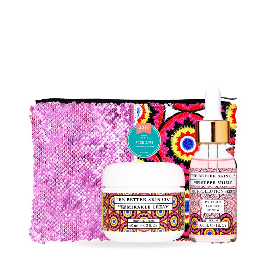 betterskinco's tweet photo. 💕👑 Still don’t know what to get Mom for Mother’s Day? 👑💕
.
🛍 Our Mother’s Day Set is the perfect gift for any mom. Whether you’re a mom who works from home, or on the front lines, #treatyoself.
#forallmoms
#washyourhands
#saveyourfriends
#cleanbeautyblogger
#thebetterskinco https://t.co/ax2nX61ZCy