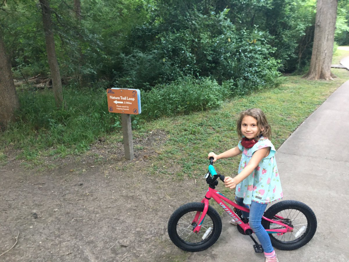 MastersJunk's tweet photo. When we get home after a long day of junk jobs, it’s not quite time to quit yet! One favorite part of the day is the evening bike ride with my daughter. #BikeRide #JunkRemoval #Cleanouts #JunkMasters #DFW #Richardson #Dallas #Kids #Cycling https://t.co/czRwavhV8Z 972-372-9871 https://t.co/Yjbf5qlBve