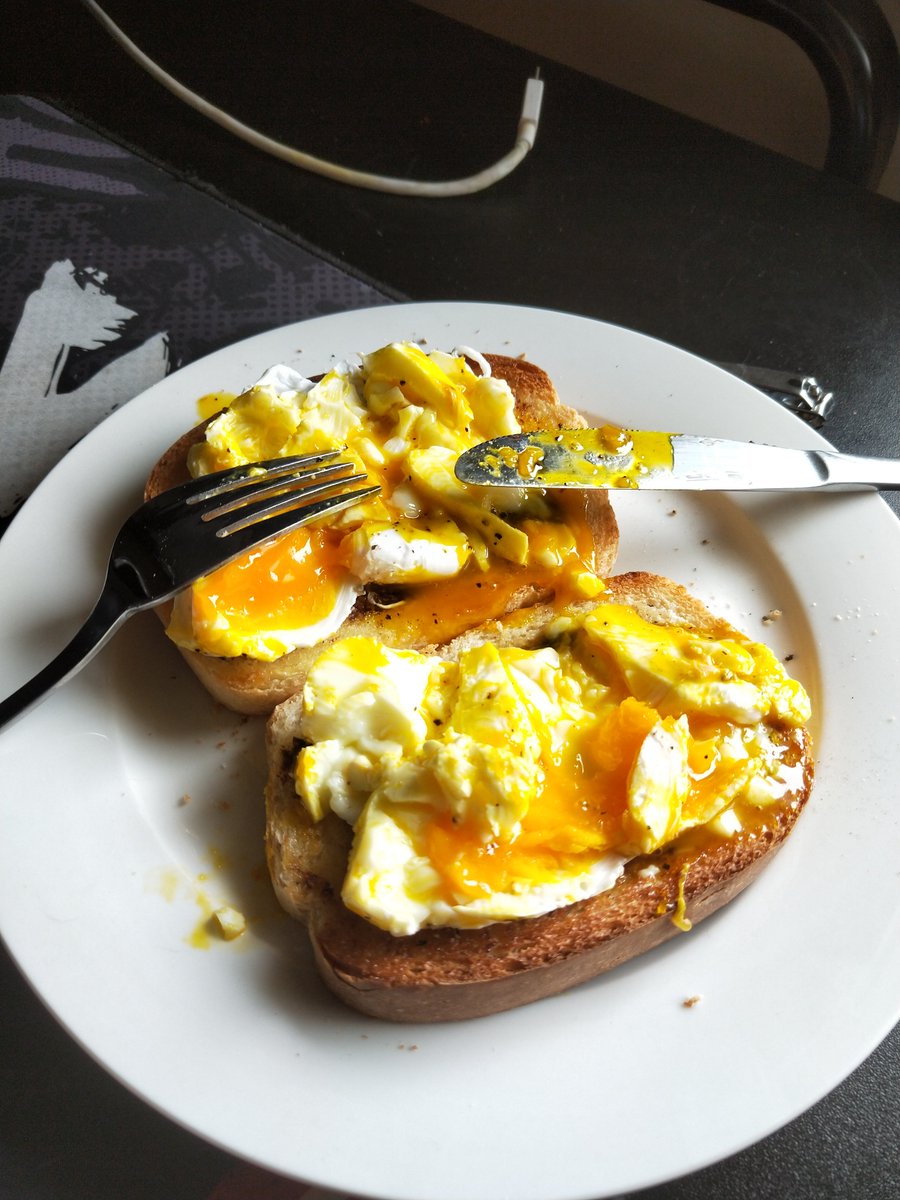 Andrew Amos tweet media