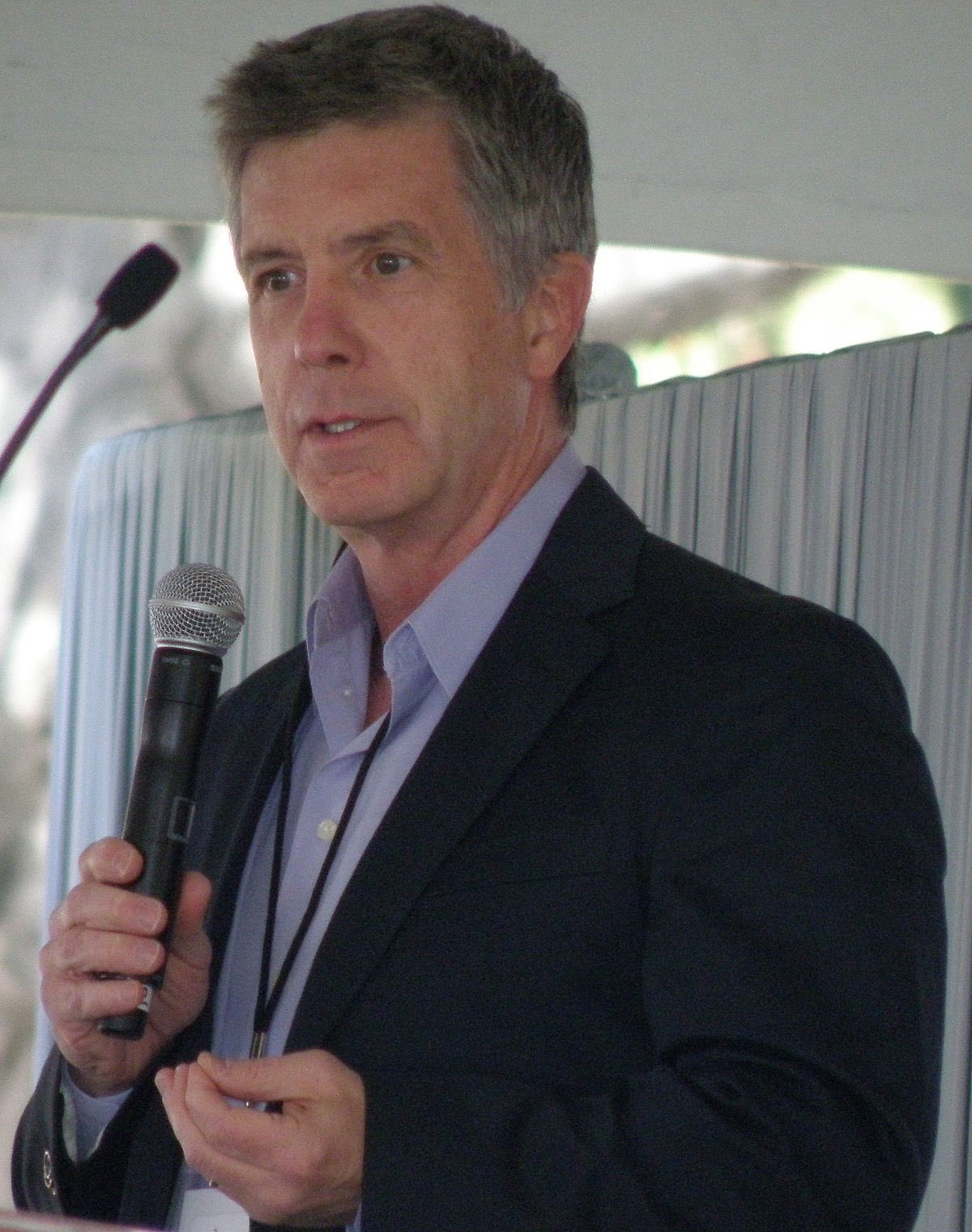 Happy 65th Birthday to television personality, game show host, comedian and actor, Tom Bergeron! 