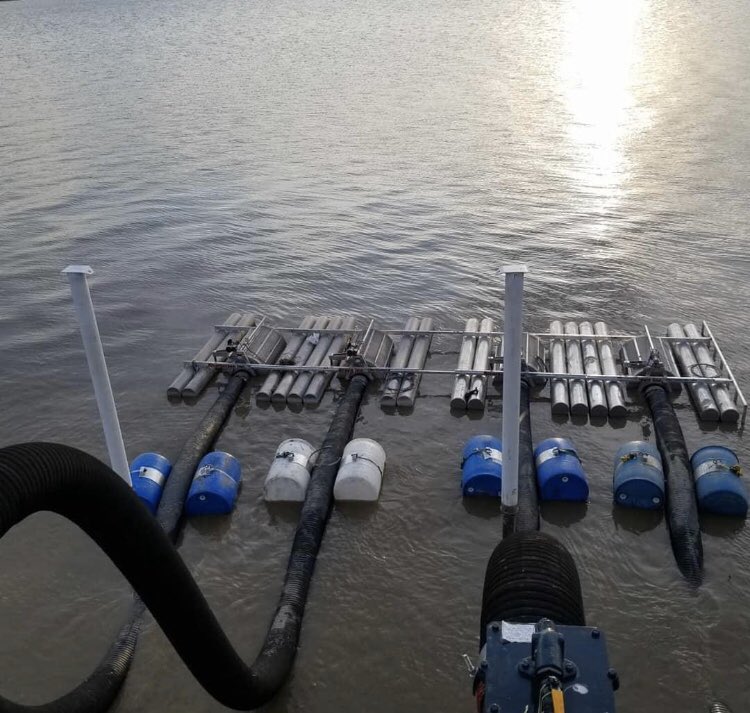WesternSalesLtd's tweet photo. 4 - 12" Gravity Feed Riverscreens complete the pump station in the South Saskatchewan River near Kyle with Western Water.
#riverscreen @ Kyle, Saskatchewan https://t.co/JP2gTeuwZ7