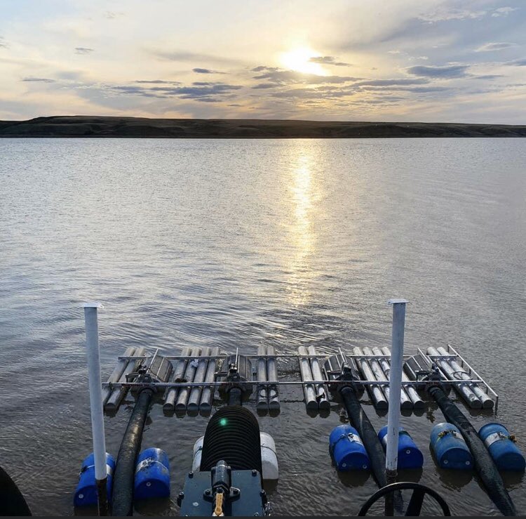 WesternSalesLtd's tweet photo. 4 - 12" Gravity Feed Riverscreens complete the pump station in the South Saskatchewan River near Kyle with Western Water.
#riverscreen @ Kyle, Saskatchewan https://t.co/JP2gTeuwZ7