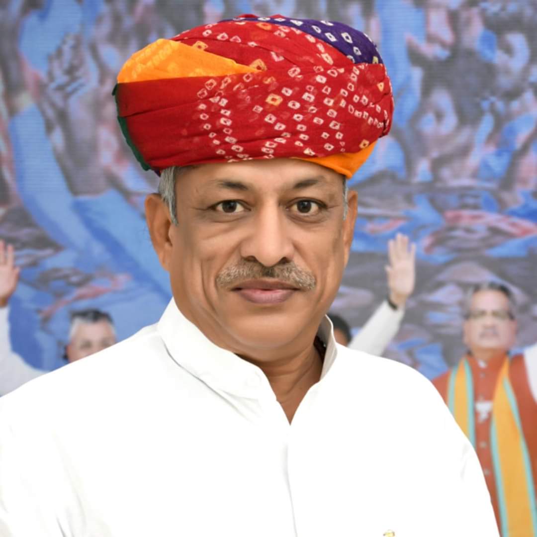 patelshankaroff's tweet photo. सुमेरपुर के लोक लाडले व���धायक श्री जोरारामजी कुमावत को जन्मदिन की हार्दिक बधाई एवं शुभकामनाए।।
#HAPPYBIRTHDAY
#MLASAHAB https://t.co/ggwiYybhzJ