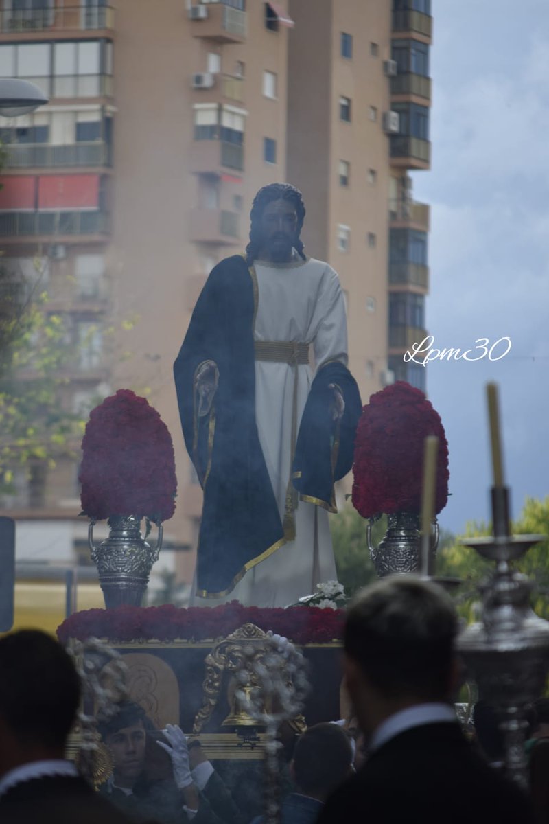 EscuelaCofrade's tweet photo. Juan (12,44-50): "El que cree en mí, no cree en mí, sino en el que me ha enviado. Y el que me ve a mí, ve al que me ha enviado. Yo he venido al mundo como luz, y así, el que cree en mí no quedará en tinieblas"
#cofradiasmlg
📷: lpm30 https://t.co/zdlsTGHqqs