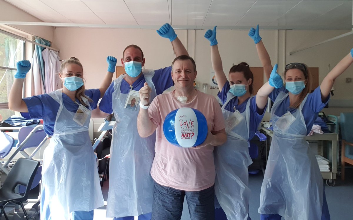 WmPowell2021's tweet photo. Busy final AM at #NevillHall prior to discharge home. I've so much to be grateful for to these #NHSheroes - but am also mindful of the 30,000 + across the UK who were not so fortunate. Deeply humbling. Heartfelt thanks to the #WelshNHS for its care &amp; kindness @AneurinBevanUHB 🏪 https://t.co/EWnP0loOQR