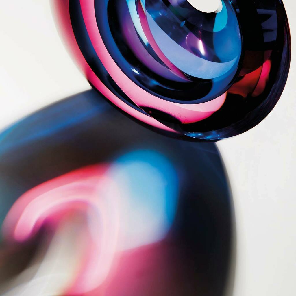 EgelnickStudio's tweet photo. Our recent brand refresh of global executive search firm Marlin Hawk. We wanted to give them an own-able use of colour and create distinctive brand imagery.

We worked with glass artist Tim Rawlinson to achieve an aesthetic that represented both their bespoke approach and pe… https://t.co/0aNhuKSMxX