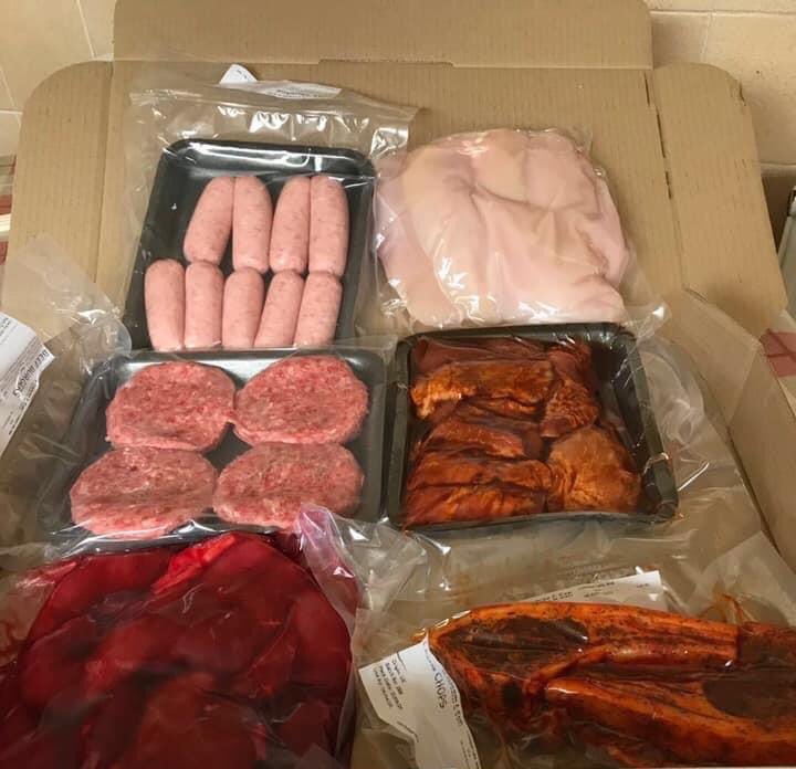 StevePrescott1's tweet image. With it being #BankHoliday tomorrow we will have a limited service so if you require our famous @EcclestonArms BBQ packs #ReadyMeals or #EssentialItems please give us a call 01744881881 and our @BrookOA @SPFCHARITY team will deliver within an hour! #StayHomeSaveLives