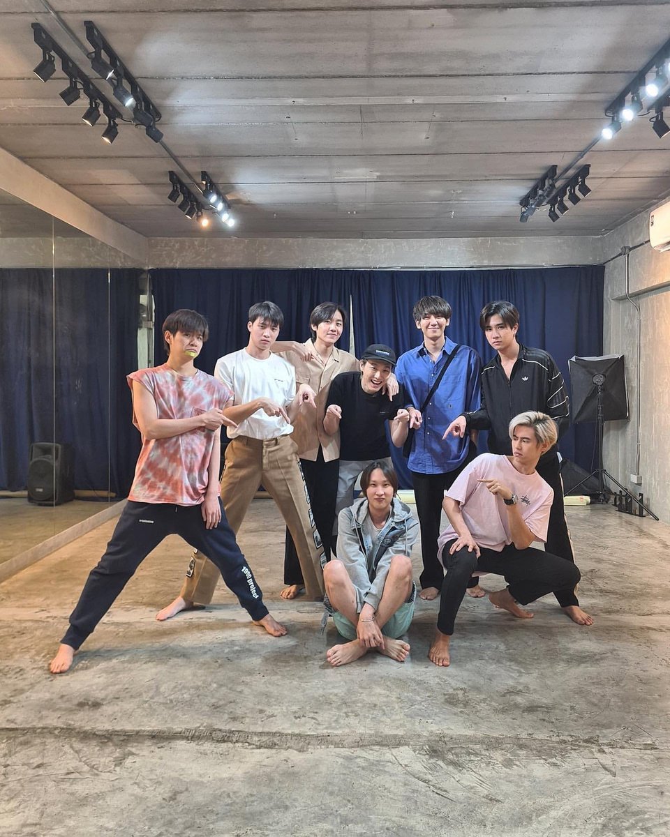 LBCNewss's tweet photo. สิ่งที่รอคอย

Cr : aloneww

#LBC2workshopday1 #LoveByChanceSeason2 https://t.co/WJNf8STy19