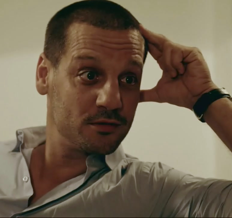 Rodrigo de la Serna as Matías Franco, a thread: