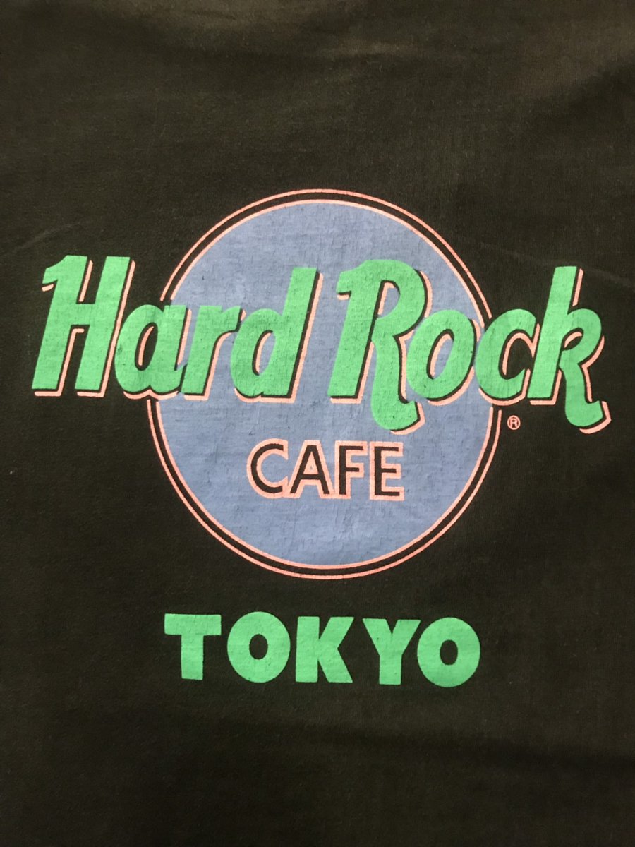 モジャ男 ハードロックカフェ Tシャツ シンプルに1番人気の高い前にデカロゴプリント サイズ感もbigに 1枚でも ロンtやパーカーなどと重ね着しても可愛いです 着丈が長いので女の子がワンピース風に着ることもできます 5900 肩幅 46cm 身幅