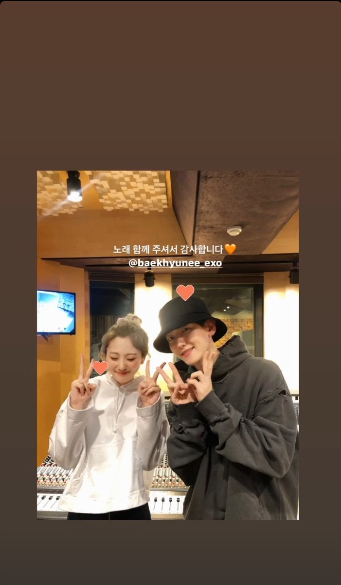 WWEXOL's tweet photo. [OFFICIAL] hey_miss_true Instagram Story Update with #BAEKHYUN

🔗https://t.co/62g8cKe0qV

#나비와고양이_호아이팅 #LEObyBOL4ftBBH #BOL4xBAEKHYUN @B_hundred_Hyun https://t.co/Tbs7QLurnY