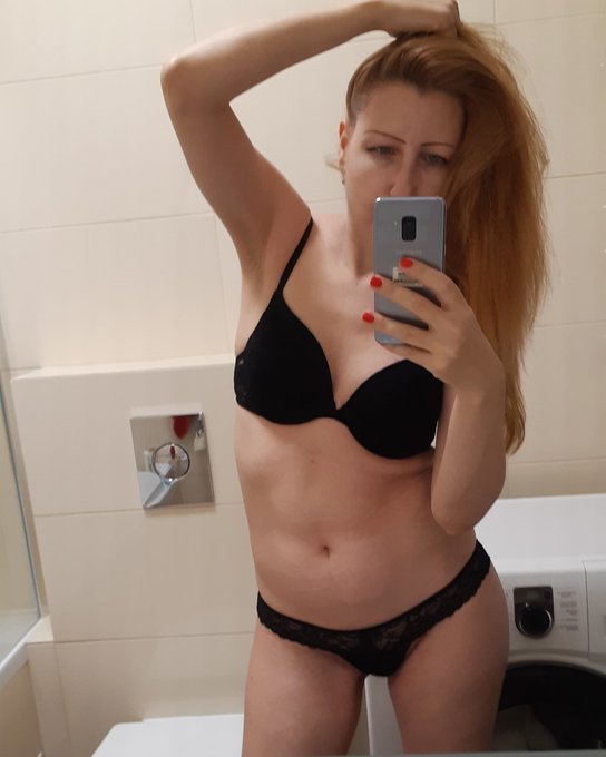 Mijn nieuwe foto op Kinkylife: Selfie.Good morning xxx https://t.co/angP6zexIH https://t.co/MWp3JdxY