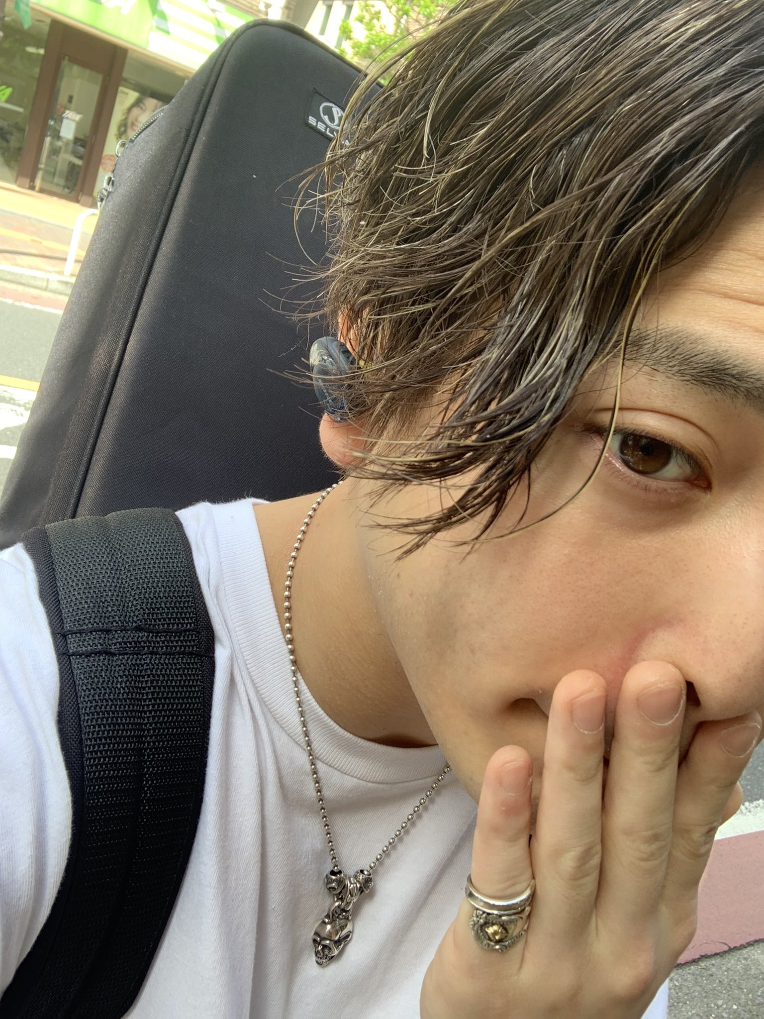 Twitter 上的 優里 思いっきり歌いたくて近所のスタジオへ 遠くに遊びに行けないから一人で近所で遊ぶしかないぜ つらいね 笑 T Co Rrkfmglatr Twitter