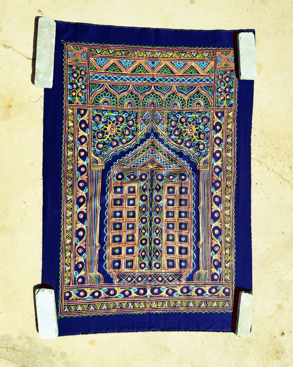 jabbar_rogan's tweet photo. https://t.co/aGGRDKNBRA
.

#roganart #rogan #roganartnirona #artofgujarat #themework #khatrifamily #artofkhatri #kutchh #nironavillage #painting🎨 #wallpieces #doors #unique #artofkutchh #padmashrifamily  #incridibleindia #architexture #handmade #nironavillage https://t.co/8t86ONdtDN
