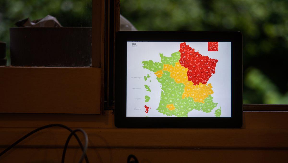 franceinter's tweet photo. "On peut espérer que les départements orange passent en vert" 
Pascal Crepey, épidémiologiste, invité de @MathildeMunos #le57inter 

https://t.co/1XWkr5YPU6 https://t.co/dzCVlUcQlV