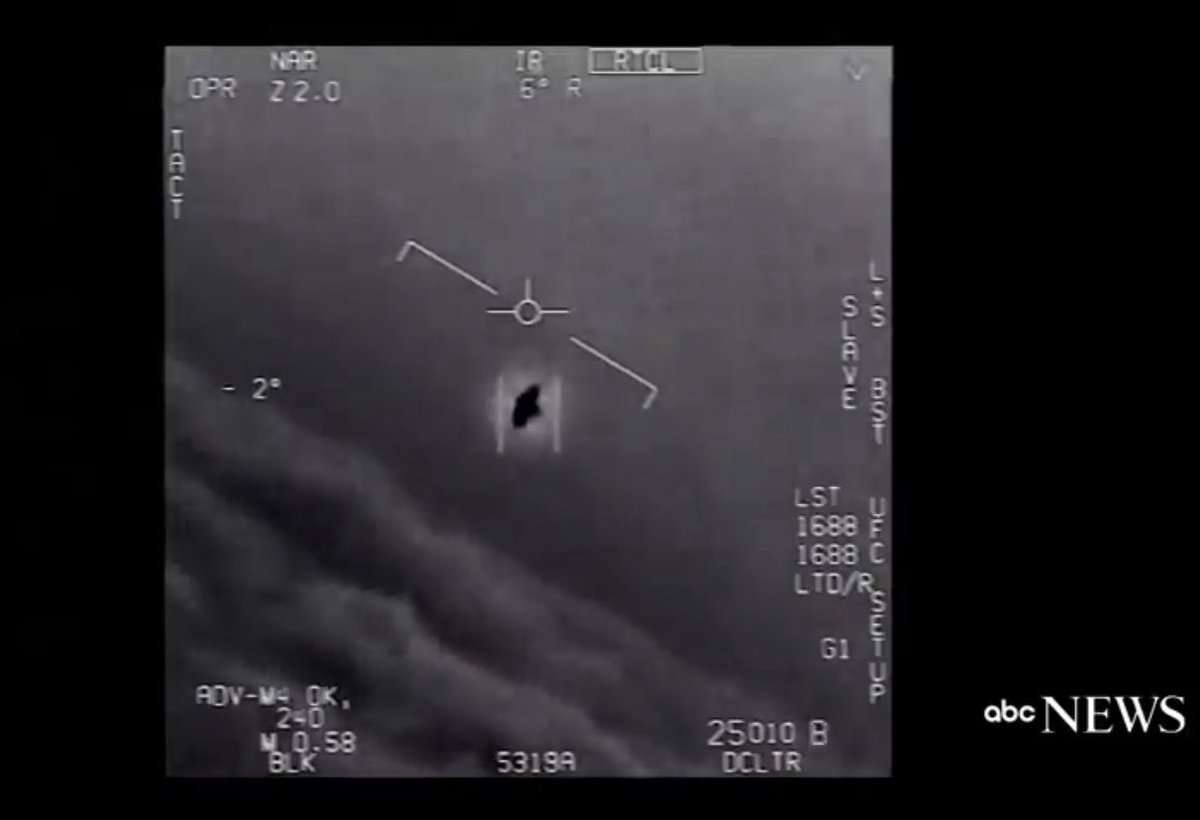 UnidentifiedAP's tweet photo. The Gimble video officially released by the @DeptofDefense shows an object that decelerates and rotates on its axis. Off camera, pilot testimony from Lt. Graves stated that there are 5 ‘cubes within spherical’ objects following the object.
#PilotTestimony #UFOtwitter #UAP #UFOs https://t.co/dmcviDNtMY