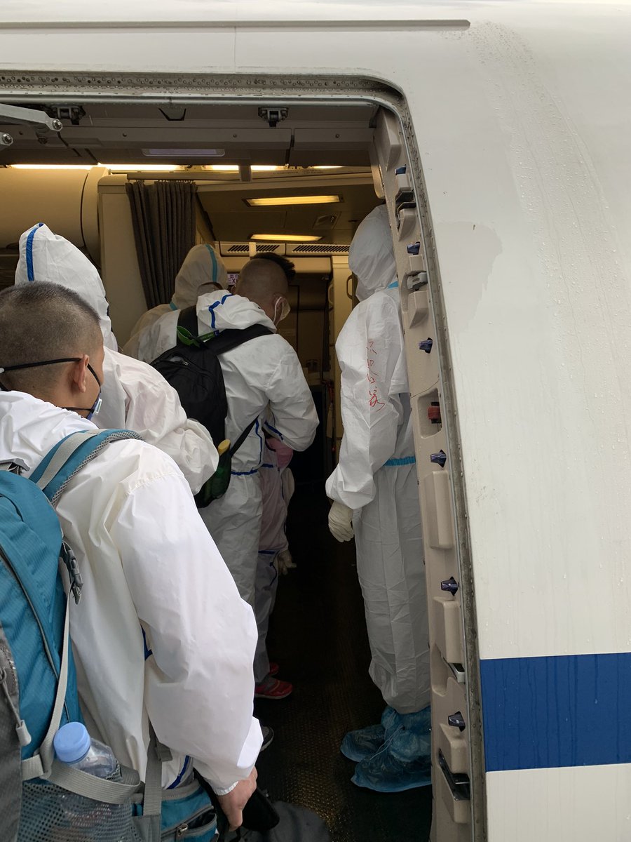 stranded chinese in nepal tweet media