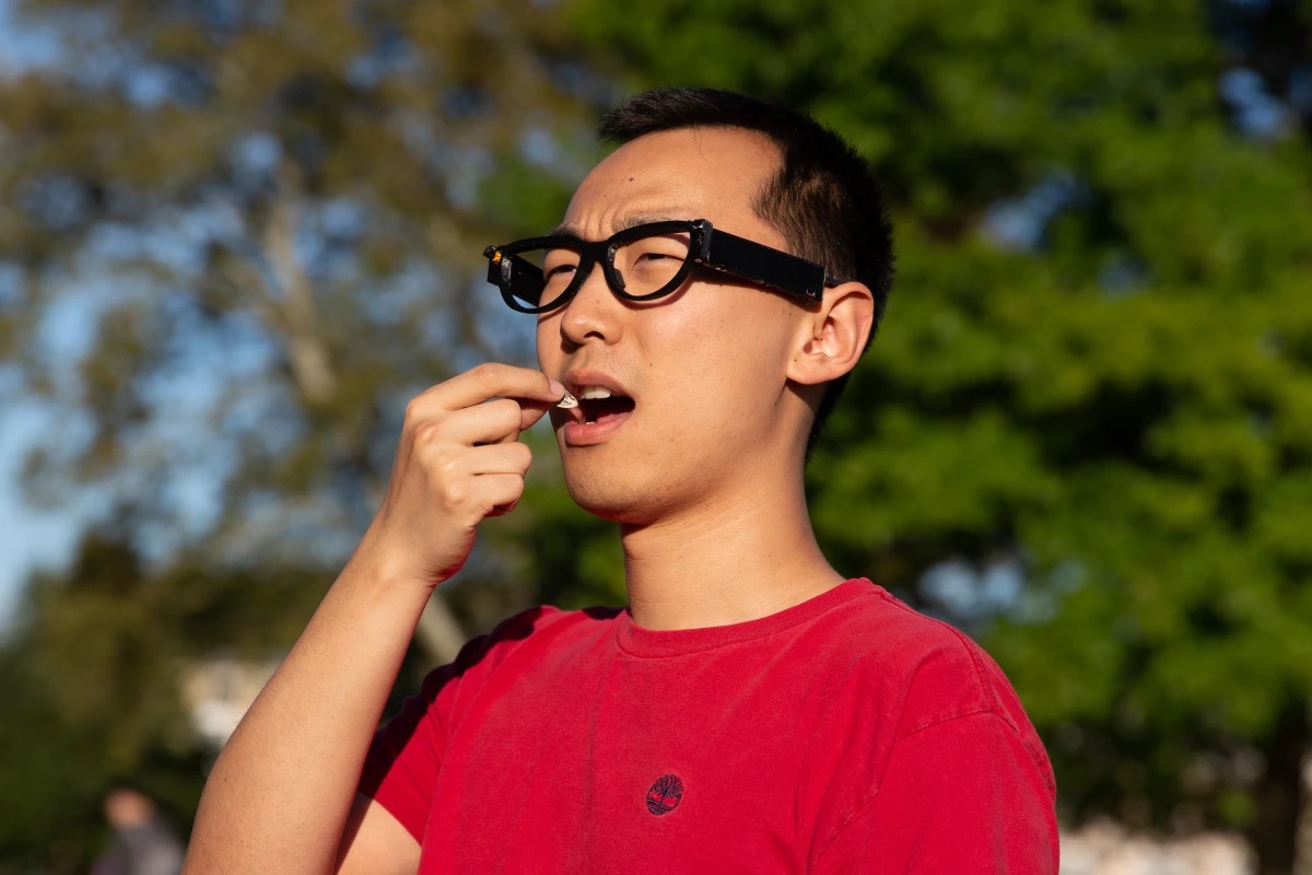 matcarlier's tweet photo. Lunettes FitByte sont conçues pour surveiller votre alimentation
https://t.co/PZhRS67Z0P
#lunettes #FitByte #wearable #IoT #IdO https://t.co/ZFg4RVz1U1