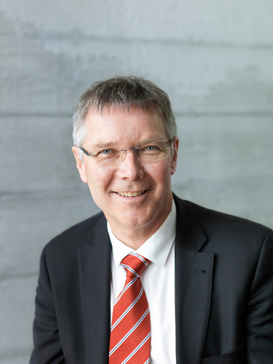 The Attorney-General David Parker will speak on Facebook Live tomorrow at 3pm (Friday 8 May) about the legal and procedural issues arising out of Covid-19.
Tune in here: facebook.com/davidparkermp/…