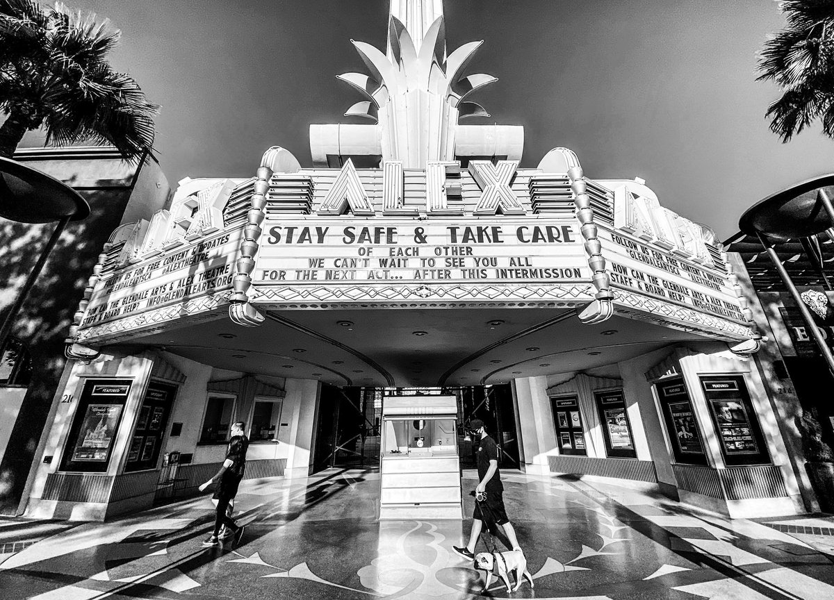 Brooklywood's tweet photo. Looking forward to raising the curtain sometime in the not-so-distant future. In the meantime, stay home!! 📷
#AlexTheatre #BuiltIn1925 #ArtDeco #StreetSnap https://t.co/D8REjbybME