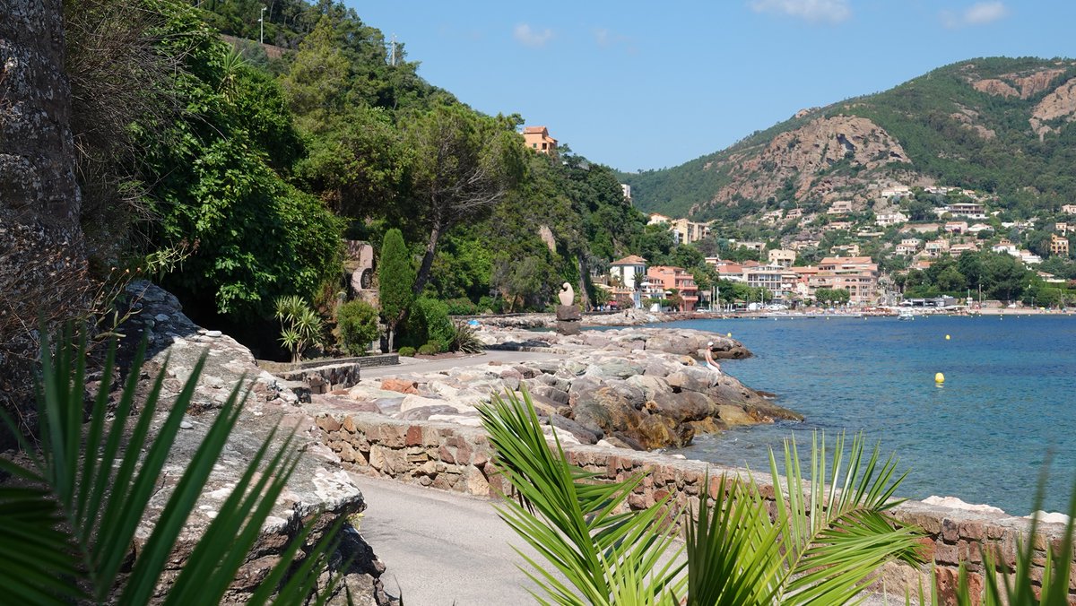 photos_objectif's tweet photo. La charmante ville de Théoule sur Mer
@VilledeTheoule @VisitCotedazur @AlpesMaritimes @MandelieuOTC #Théoule #TheoulesurMer #CotedAzurFrance #landscape #MagnifiqueFrance #CotedAzur #ExperienceCotedAzur #Dept06 #PACA #regionsud #sea #France #fenetreSurLaCotedAzur #RestezChezVous https://t.co/jNZiE9hpt2
