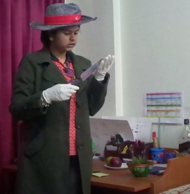 TBSdrama's tweet photo. This week, Year 9 Drama students have been roleplaying a detective, investigating a fictional murder. They were asked to find potential murder weapons in their houses and present them as a detective at the crime scene. Here are some moments from 9A. @tbssecondary @TBSKS3 https://t.co/BdBkgynme0