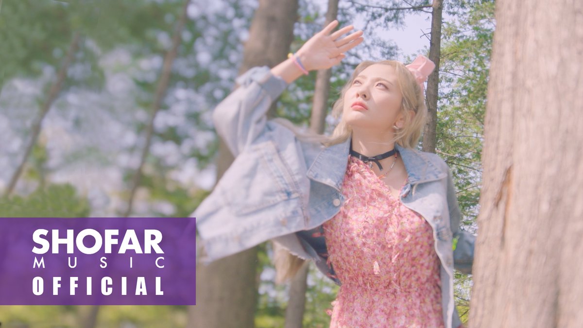 BOL4_Official's tweet photo. [MV]

볼빨간사춘기 - 나비와 고양이 (feat. 백현 (BAEKHYUN))
2020.05.07 (THU) Now Released

📽 https://t.co/zjKcdjW4KA

#볼빨간사춘기 #BOL4 #나비와고양이 #백현 #Leo #사춘기집2 #꽃본나비 #ShofarMusic #쇼파르뮤직 https://t.co/xH2b3ZGrvq